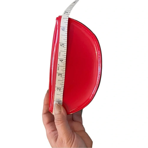 Moschino red patten leather sunglasses case - Picture 11 of 12